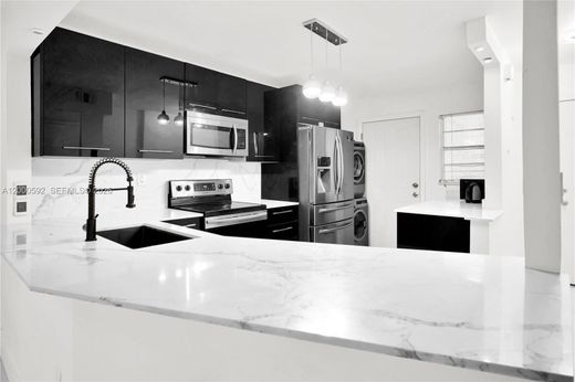 Komplex apartman Miami, Miami-Dade County