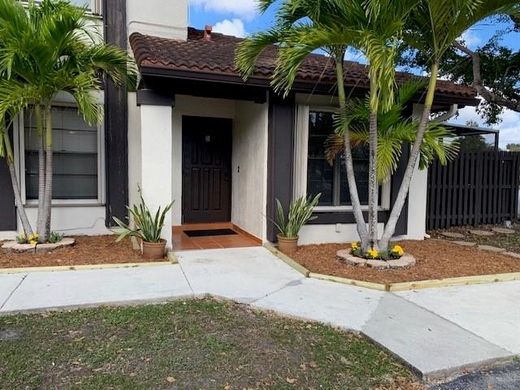 Κτίριο σε Miami Terrace Mobile Home, Miami-Dade County