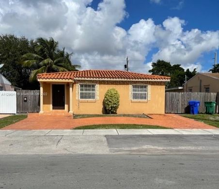 マイアミ, Miami-Dade Countyのヴィラ