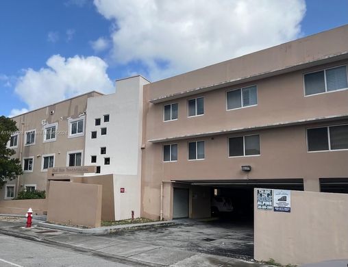 Complexes résidentiels à Hialeah, Comté de Miami-Dade