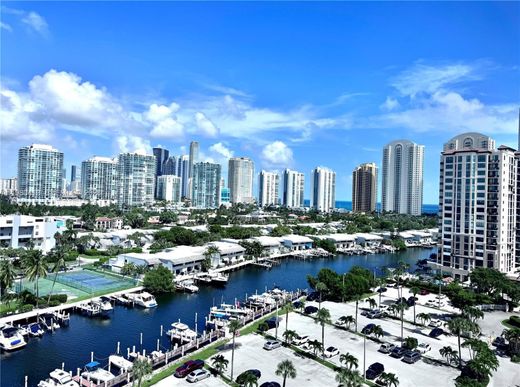 Residential complexes in Sunny Isles Beach, Miami-Dade