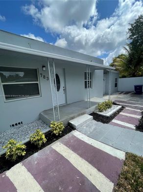 Villa in Miami Shores, Miami-Dade County