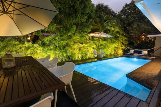 Coral Gables, Miami-Dade Countyのヴィラ