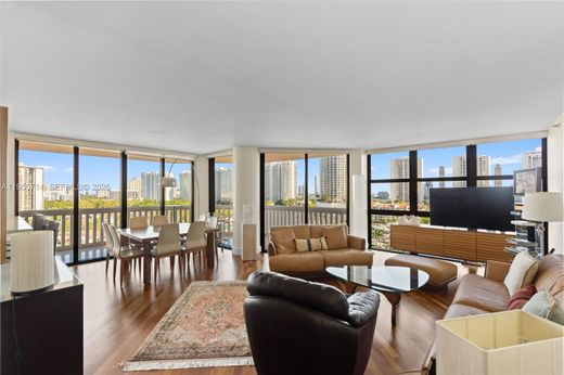 Residential complexes in Aventura, Miami-Dade