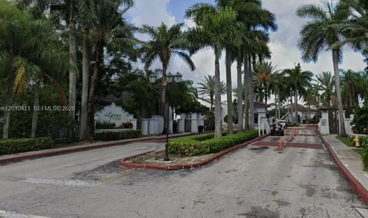 Residential complexes in Doral, Miami-Dade