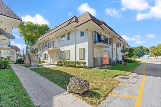 Complexes résidentiels à Miami, Comté de Miami-Dade