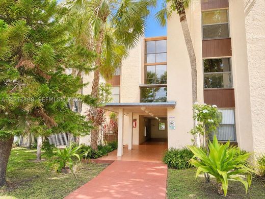 Residential complexes in Miami, Miami-Dade