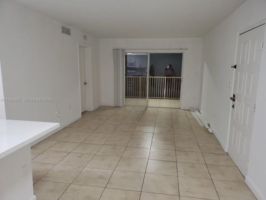 Residential complexes in Miami, Miami-Dade