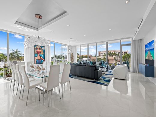 Residential complexes in Fort Lauderdale, Broward County