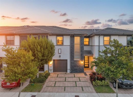 ‏בית בעיר ב  Miami Lakes, Miami-Dade County