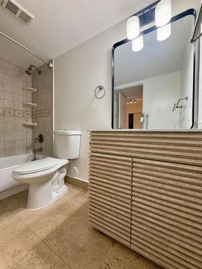 ハリウッド, Broward Countyのアパートメント・コンプレックス