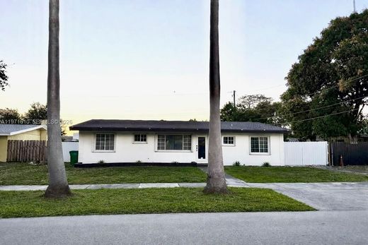 Villa in Miami Gardens, Miami-Dade County