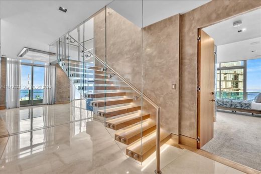 مجمع شقق ﻓﻲ ميامي، فلوريدا, Miami-Dade County