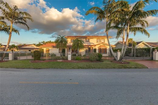 Villa in Hialeah, Miami-Dade County