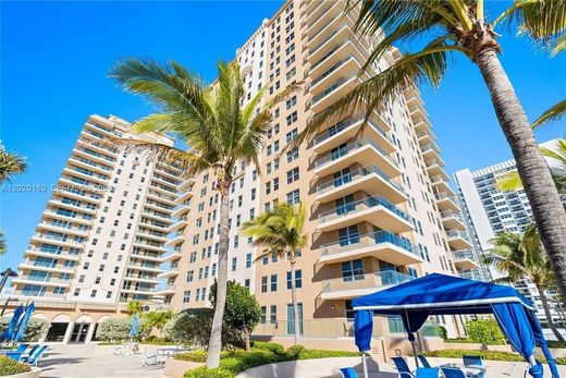 Komplex apartman Hallandale Beach, Broward County