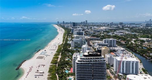 Residential complexes in Miami Beach, Miami-Dade