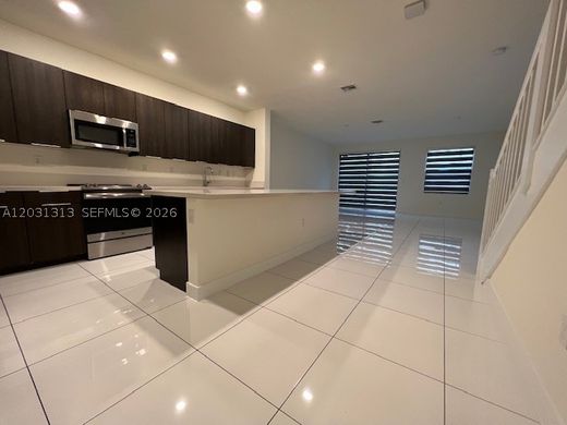 Townhouse in Miami Lakes, Miami-Dade