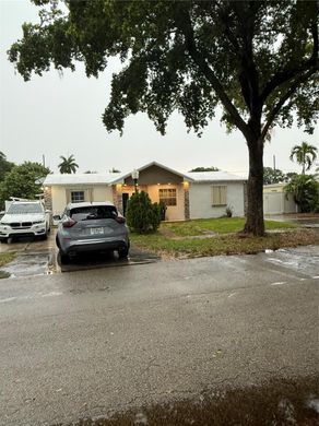 Villa North Miami, Miami-Dade County