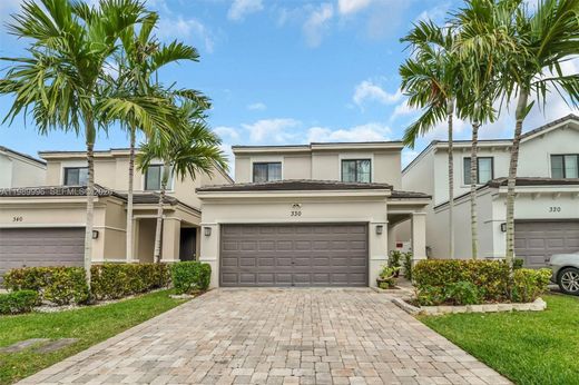 Villa in Pompano Beach, Broward County