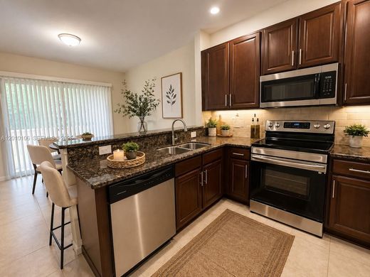 Townhouse in Miami Gardens, Miami-Dade