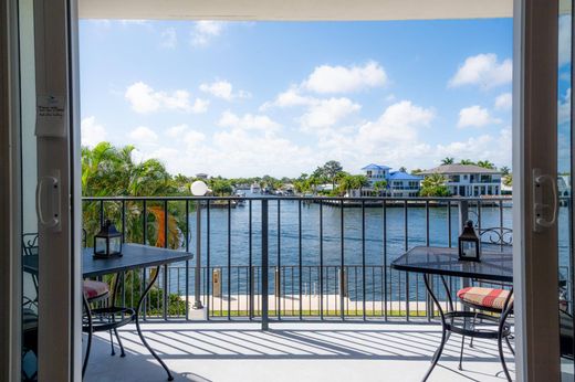 Residential complexes in Pompano Beach, Broward County