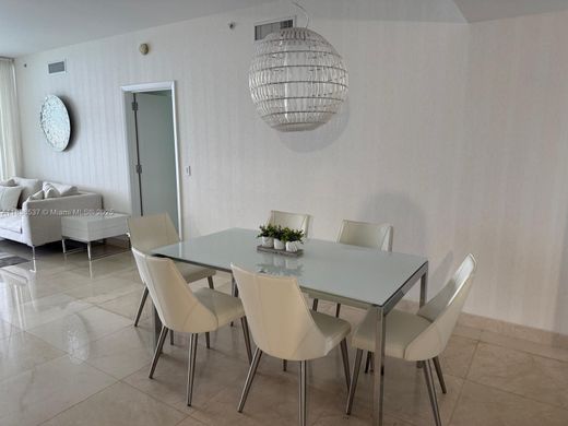 Wohnkomplexe in Sunny Isles Beach, Miami-Dade County