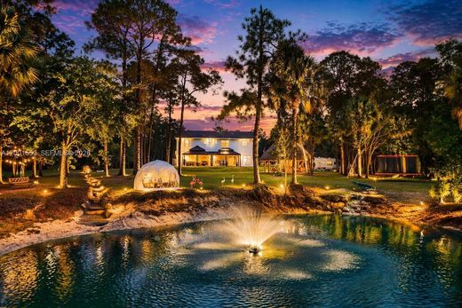 Villa in Indian Town, Orange County