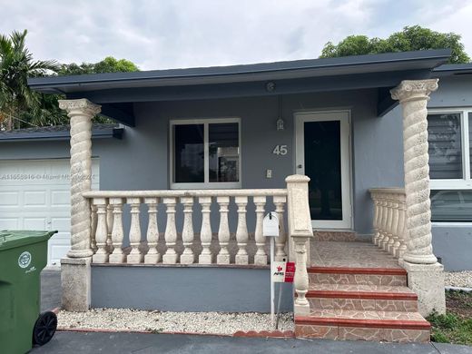 Villa in Hialeah, Miami-Dade County