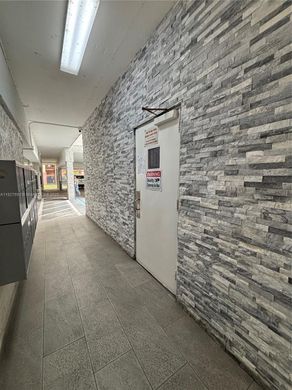 Complexes résidentiels à Hialeah, Comté de Miami-Dade