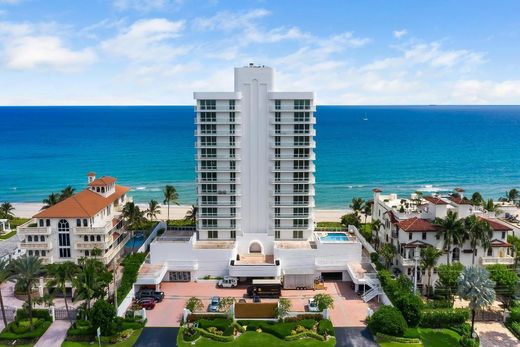 Residential complexes in Highland Beach, Palm Beach