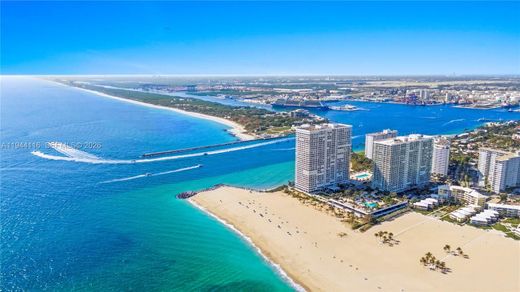 Residential complexes in Fort Lauderdale, Broward County