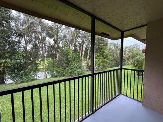 Komplex apartman Pembroke Pines, Broward County