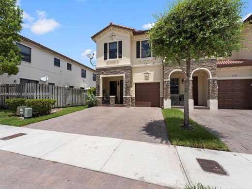 Townhouse in Doral, Miami-Dade