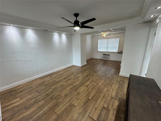 Komplex apartman Hollywood, Broward County