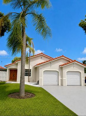 Villa - Hialeah, Miami-Dade County