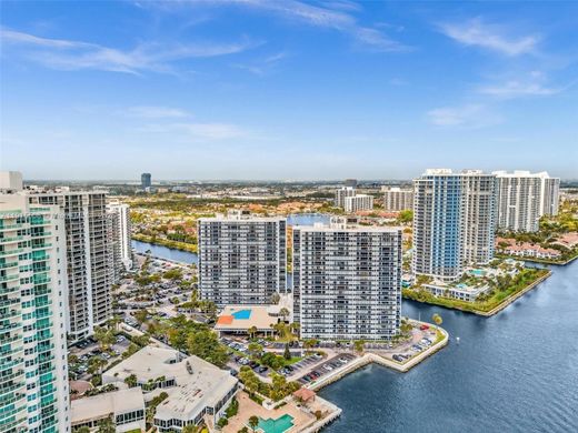Complesso residenziale a Aventura, Miami-Dade County