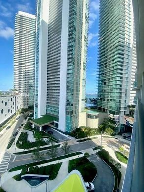 Komplex apartman Miami, Miami-Dade County