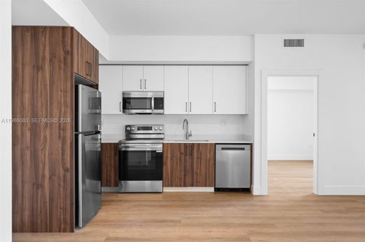 Residential complexes in Miami, Miami-Dade
