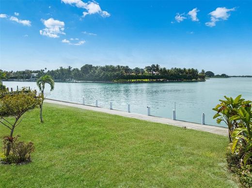 Villa in Surfside, Miami-Dade