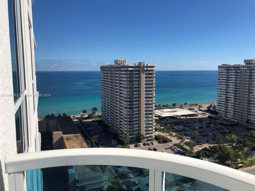 Complesso residenziale a Hallandale Beach, Broward County