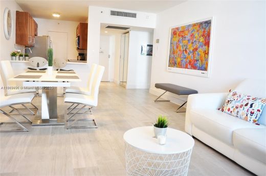 Complesso residenziale a Miami Beach, Miami-Dade County