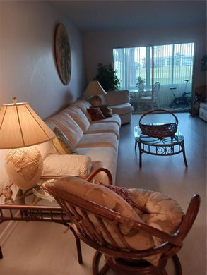 Residential complexes in Coconut Creek, Broward County