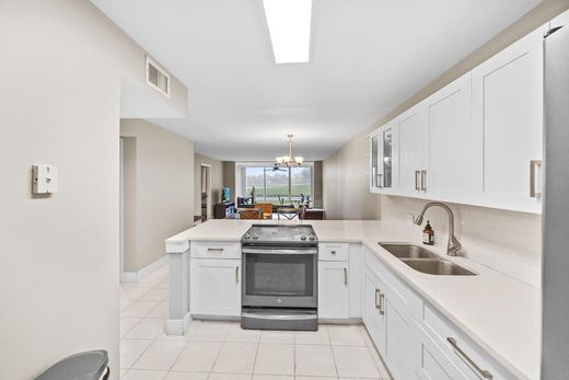 公寓楼  Lake Worth, Palm Beach County