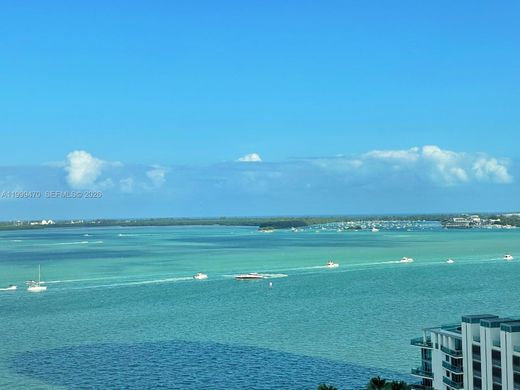 Kamienica w Miami, Miami-Dade County