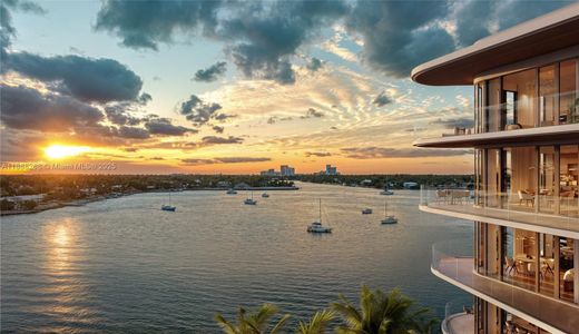 Residential complexes in Hollywood, Broward County