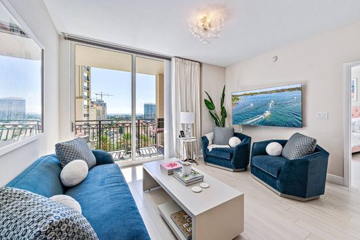 Residential complexes in West Palm Beach, Palm Beach