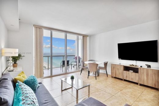 Complesso residenziale a Hallandale Beach, Broward County
