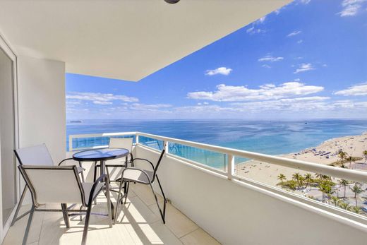 Residential complexes in Fort Lauderdale, Broward County