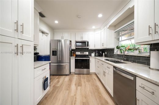 Вилла, Pembroke Pines, Broward County