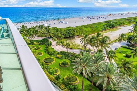 Residential complexes in Miami Beach, Miami-Dade